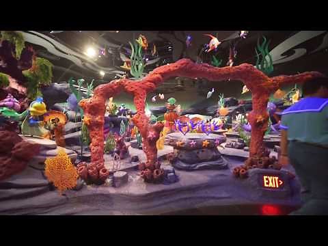 Little Mermaid ride Breakdown and Evacuation! California Adventure