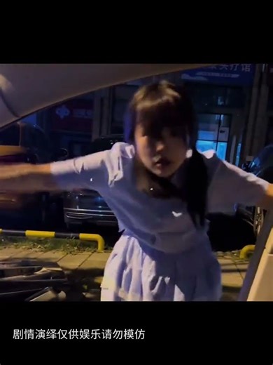 Kung Fu Barbie #funnyvideos #abstractpainting #soulfulpainter #tomboy #memes