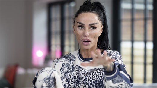 Bankrupt Katie Price 'flogs notorious £140k Barbie pink Range Rover for £5k'
