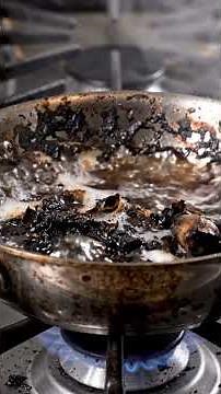 3 Kitchen Items That Clean Burnt Pans Without Scrubbing 😮