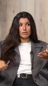 Découvrez comment relancer la circulation lymphatique avec un geste de pompage doux sous le diaphragme. Une technique d’Isabelle Trombert pour dégonfler naturellement. 💧 Découvrez la méthode douce et naturelle d’Isabelle Trombert : 5 minutes par jour pour éliminer la rétention d’eau et retrouver des jambes légères : https://lettre.votre-sante-votre-alimentation.com/leadgen-dra-landing-orga-ytb/signup.html?source=TSA734710010 🎥 Regardez la vidéo complète ici : https://youtu.be/6obHV5XNrKc pompa