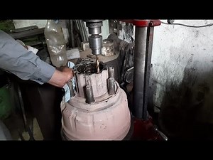 Drum Repairing for Strong Brakes | Pakistani Truck Workers