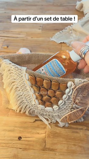 13K views · 280 reactions | Un DIY hyper facile à réaliser ! Une création pour une pochette de plage unique pour l'été !! Set de table @Atmosphera Ruban et coquillages @Amazon Fèves @Carrefour France #Summer #DIY #CreateWithEffects #tutorial #design #pourtoii #ete | Salvadigio Designer | Facebook