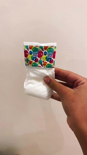 ‏quick diaper change 💗!