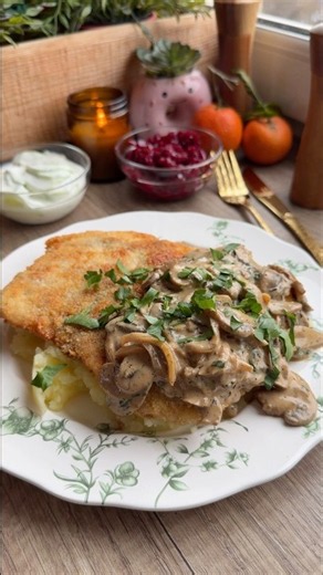 Chicken cutlet in mushroom sauce #dinner #food #delicious #recipes #recipe #whatfordinner #cookin...