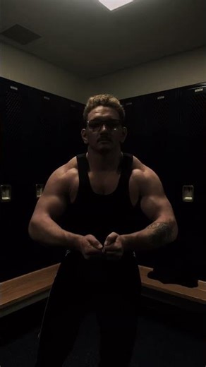 CHEST! #motivation #lifter #aesthetic #bodybuilding #gym #gymbro #chest #lifting #posing