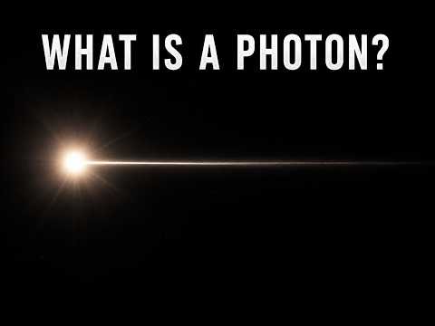 How Light Travels Across the Universe | Feynman concept