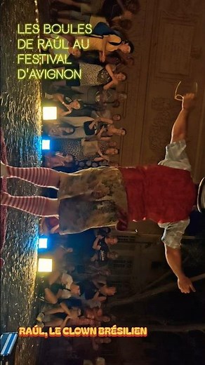 L'art du chapeau en piste ! 🎩✨ Un début de spectacle magique au Festival d'Avignon ! #clown