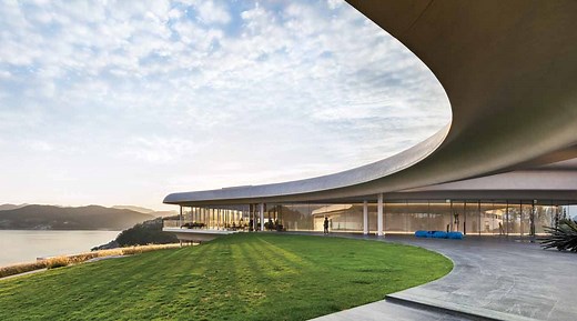Coolest spots in golf: The clubhouse at South Cape Owners Club