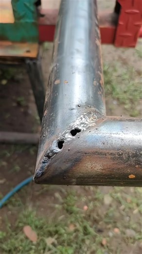 54K views · 553 reactions | tips for repairing failed welds on thin pipes #Welding #Welder #WeldingCreativeTools #WeldingLife #Amazing #TipsAndTricks #DIY #WeldingCommunity #MetalWorking #StickWelding #fbreels #viral #fypシ #fyp #love #foryou #trending | Myles Cage | Facebook