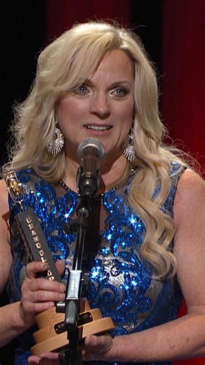 Rhonda Vincent, we're so glad you became a part of the family. Happy 5th Opry Anniversary! ♥️ | Grand Ole Opry