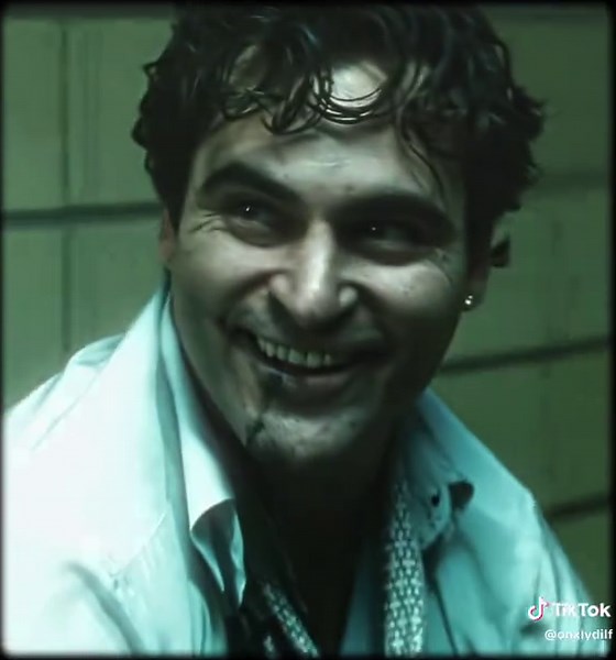 Joaquin Phoenix Joker Edits: Captivating Transformations