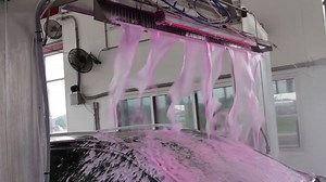 #lavabath Lava bath is a foam applied to the vehicle's surface that helps capture and remove sediments. The process prepares the vehicle's surface to receive protectants. PLUS...it gives the vehicle a clean, shiny look! #flcw #producthighlight #spinner | Finish Line Car Wash