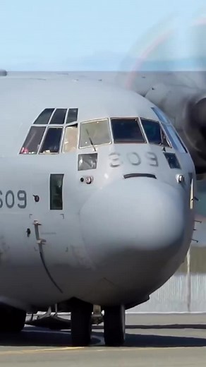 13K views · 275 reactions | The Lockheed Martin CC-130J Hercules is one of our favorite @rcaf_arc aircraft. With a max gross weight of nearly 80,000 Kg this ship can transport up to 92 fully equipped paratroopers. Videos courtesy of @tobyn_burton #skiesmag #aviation #avgeek #aviate #flight #rcaf | Skies Magazine | Facebook