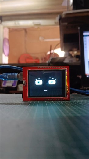 Arduino TFT Display Animation | MCUFRIEND Robot Face with Blinking Eyes and Emotions #shorts