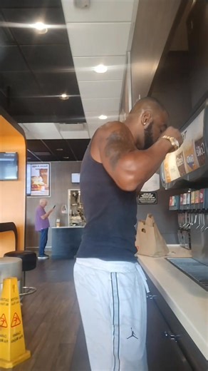 🦍💪🔥❤️🙏💰Sunday let's enjoy da day👑💪💰🔥🔪🦅BirdDogg aka Mr JQB ON | Barry Washington