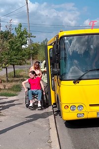 7.3K views · 58 reactions | Girl in wheelchair unnoticed (For entertainment purposes only. Consult professionals if guidance on activities is presented. No brand affiliation is implied if any are shown. If inspired by true events, creative adaptations may be included. Content may include public footage.) | Tips & Tricks | Facebook