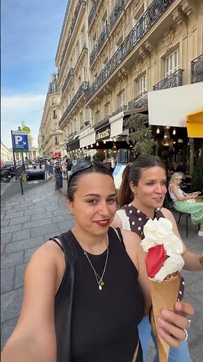 3 XXL flavors for €6 with free whipped cream in Paris?! 🤯 #icecream #food #foodie #paris