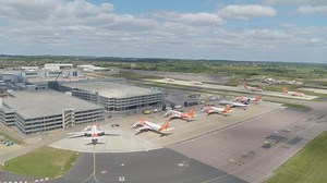 Aerial View Luton Airport Including Terminals Stock Footage Video (100% Royalty-free) 1053675287 | Shutterstock