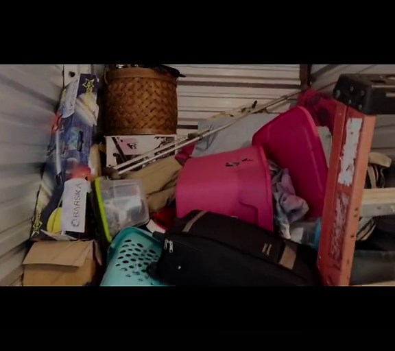 Bought this 5x10 for $265 pretty good unit, stay tuned for more about it! #storagewars #storageauction #resellercommunity #resell