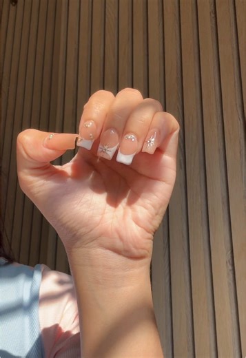 Mastering the Latest Nail Trends for Stunning Designs