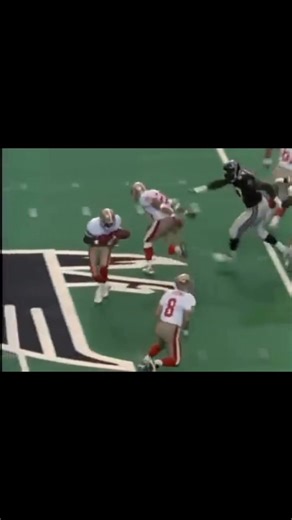 Jerry Rice throws his only career touchdown pass to J.J. Stokes (12/23/95). | 49ers