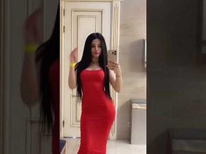 Maria – Plus Size Fashion Model | Timeless Beauty, Lifestyle, Income & Inspirational Story