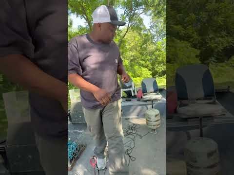 Here is a full video of our vertical trotline set up.￼ we’ve had a lot of people asking questions.