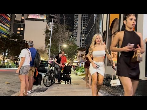 MIAMI NIGHTLIFE 🇺🇸 | Exploring the Heart of Brickell After Dark | 4K