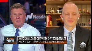 Tech companies are navigating through cyclical headwinds, says Neuberger Berman's Dan Flax