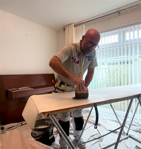 Mastering Old School Wallpapering Techniques