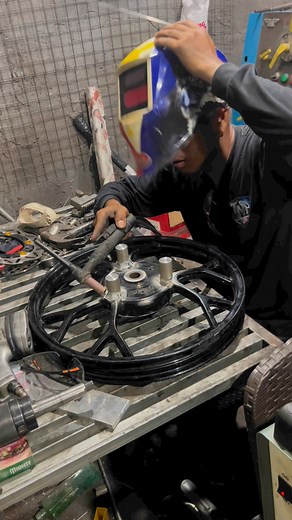 56K views · 844 reactions | Aruyyyy #themodifier #stayhumble | The modifier | Facebook