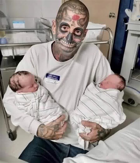 Dad with over 240 tattoos was called a 'monster' and 'bad dad' because of his look. But wait till you see how he looked before the ink...👇 | Thinking Humanity