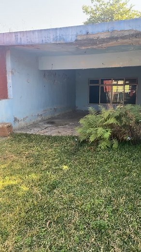 Cuando vas de regreso a ver la casa en donde vivi mi niñes y haora se ve tan sola tan triste 😕 #michoacan #mexico #casavieja