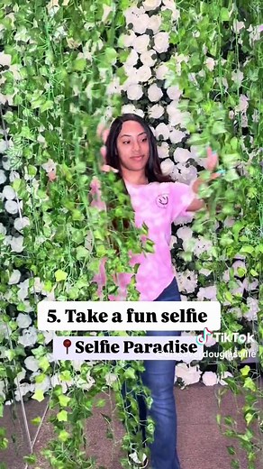 When visiting Douglasville, be sure to check out this list of 8 must-do activities! While it’s not a complete guide to all Douglasville has to offer, it’s a great place to start! 1.\t L&R Alpaca Farm 🦙 📍1320 Dorris Rd, Douglasville, GA 30134 This farm offers tours and fun classes, like Alpaca yoga and mimosas, sword making, blanket making, and more! \t 2.\tHigh Noon Brunchery 💖 📍8440 Courthouse Square E, Douglasville, GA 30134 Douglasville is now home to Georgia’s first all-pink café! Enjoy