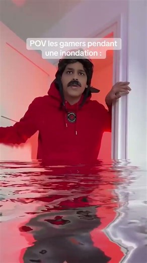 Vous allez pas mourir pour un pc #humour 😂 #shortviral #pourtoi #subscribe @rayakuzaa