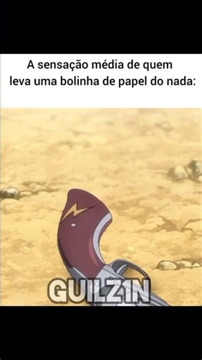 A sensação média de quem leva uma bolinha de papel do nada: