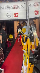 Solo lap without the bucket 🏒 | Pittsburgh Penguins