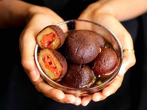 kala jamun recipe | black jamun recipe with instant khoya or mawa