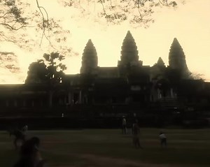 Under the heavy sky, Cambodia calls for one thing: peace. | Gwen