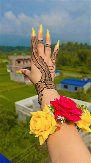 mehndi design simple back hand