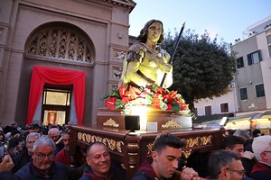 Reggio festeggia il Santo Patrono, la processione di San Giorgio sul Corso Garibaldi | FOTO e VIDEO