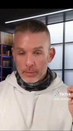 ⚠️ Stop scrolling. This might explain someone you love — or yourself. Some trauma doesn’t break people. It creates driven survivors. These brain scans show something powerful: A nervous system still running war-time programming in peacetime. 6 minutes. This might explain more than you think. Watch it. Then send it to someone who needs it. Full Video Here: 👉 https://youtu.be/mAPsZ0DasVk #pinnaclepower #TraumaRecovery #BrainHealth #PTSDRecovery #YouAreNotAlone