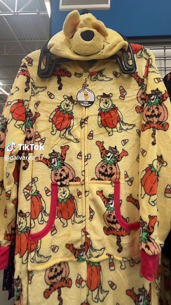Winnie the Pooh halloween onesie😍🧡🎃 @Walmart #poohhalloween #halloween #spoohkyfinds #pooh #poohlover #poohfinds #fypシ゚viral #fyp #parati #walmart