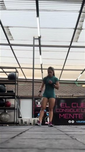 CrossFit Handstand Walk