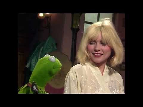 Muppet Songs: Kermit & Debbie Harry - Rainbow Connection [HD]
