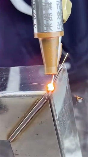 Handheld laser welding machine#Cabinet...Reinforcing rib welding#Motor housing