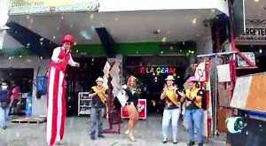 #ATENCIÓN #Prepárate para el #BlackFriday del #GrupoOG (((Importadora Oña Guzmán)) 🎈 🥳 🎉 ✅ Aprovecha los #descuentos bombas este 26 - 27 y 28 de noviembre, tendremos cerámica desde $5,30, contaremos con la animación de #JoseLuisSánchez 🎤 y el #Show de los #Estrambóticos 💃 . Premiamos tu fidelidad y confianza con #obsequios y #cerveza gratis. 🎁 🍻 . ✅ También por las compras que realices en la marca #Intaco te obsequiamos un #BondexStándar. 👷🏻👷🏻‍♀️ . 📌Difiere tus compras con tu tarjeta