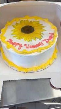 Happy Women’s Day! A beautiful cake using edible image #easycakesdecoratingideas #womensday #dessert