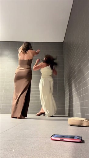 they did handstands on edgy dresses (@teashpaul/tt)